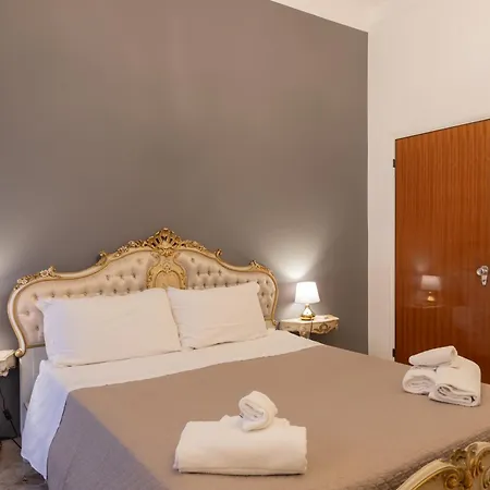 Vintage Sea House Vicino La Del Lungomare 切法卢